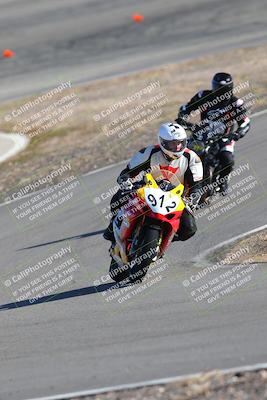 media/Feb-05-2023-Classic Track Day (Sun) [[c35aca4a42]]/Group 2/session 4 turn 4/